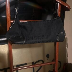Fossil Black Shoulder Bag with Sleek Minimalist Design